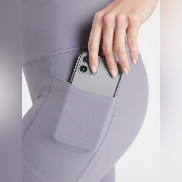 Athleta Salutation Stash 7/8 Tight - Picture 4 of 5